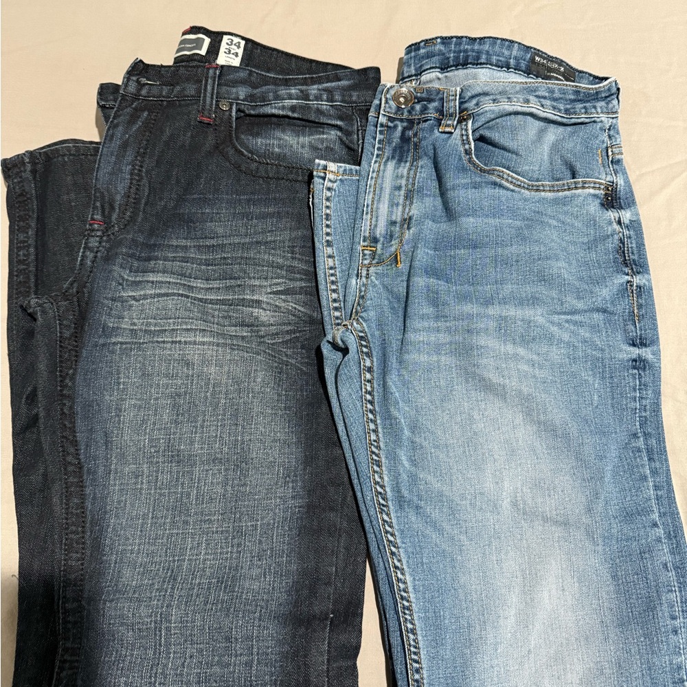 2 pair of men’s jeans